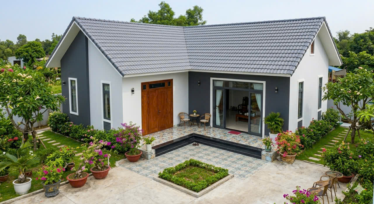 Tại sao n&ecirc;n d&ugrave;ng ng&oacute;i nhựa để lợp m&aacute;i nh&agrave;?